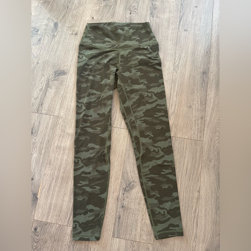 - Green Camouflage Leggings with High-Rise Waistband